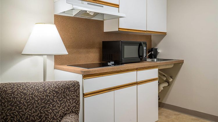 Suburban Studios of Wilmington Room