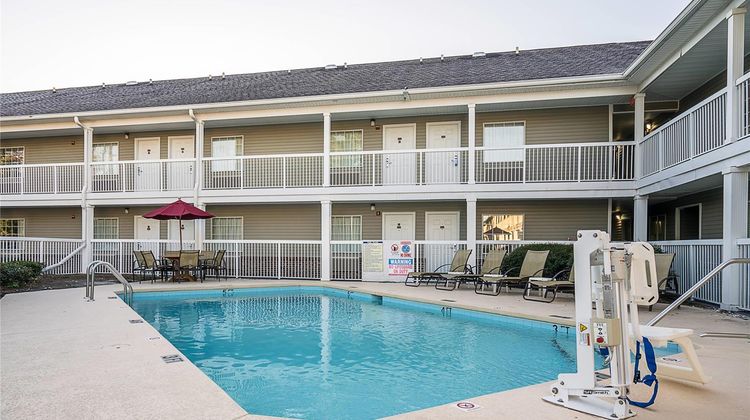 Suburban Studios of Wilmington Pool