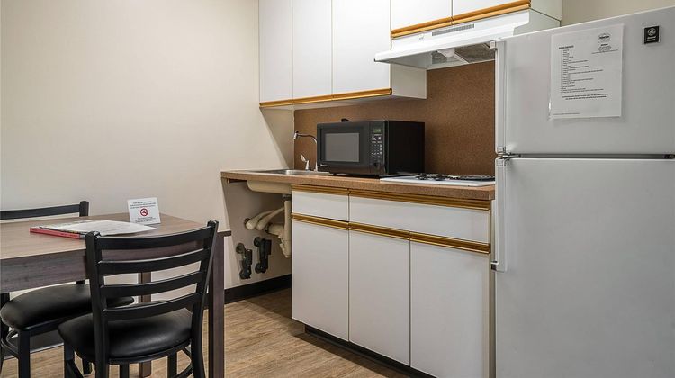 Suburban Studios of Wilmington Room