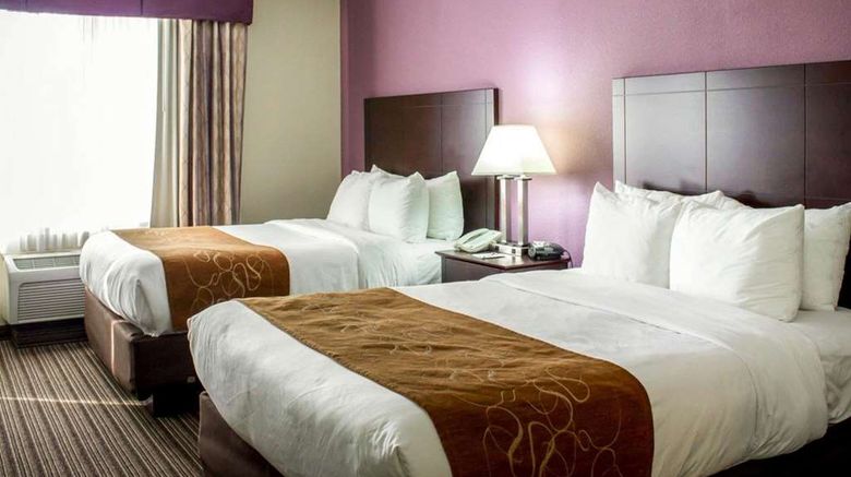 <b>Comfort Suites Suite</b>. Images powered by <a href="https://iceportal.shijigroup.com/" title="IcePortal" target="_blank">IcePortal</a>.