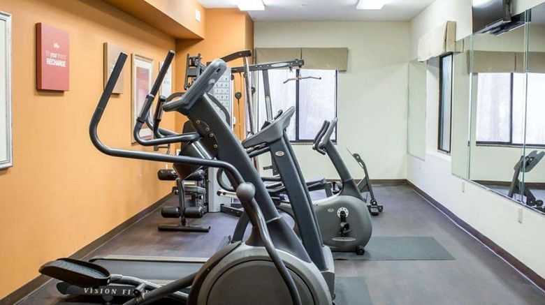 <b>Comfort Suites Health</b>. Images powered by <a href="https://iceportal.shijigroup.com/" title="IcePortal" target="_blank">IcePortal</a>.