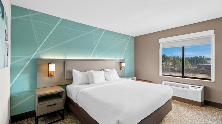 Comfort Suites Room