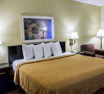 Quality Inn Rocky Mount Room