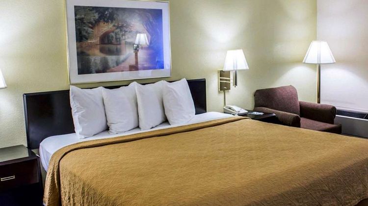 Quality Inn Rocky Mount Room