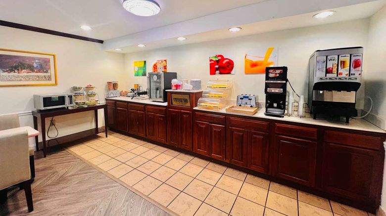 <b>Quality Inn Rocky Mount Restaurant</b>. Images powered by <a href="https://iceportal.shijigroup.com/" title="IcePortal" target="_blank">IcePortal</a>.