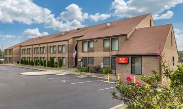 Econo Lodge & Suites