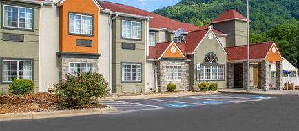 Quality Inn & Suites Maggie Valley Exterior