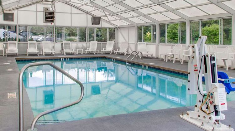 Quality Inn & Suites Maggie Valley Pool