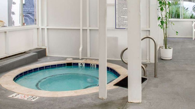 Quality Inn & Suites Maggie Valley Pool
