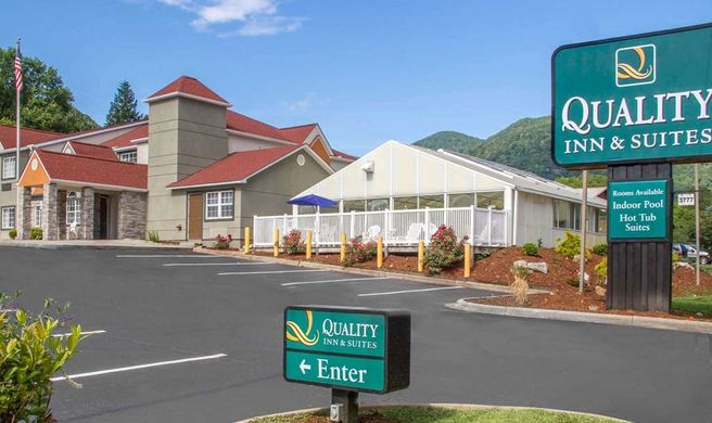 Quality Inn & Suites Maggie Valley Exterior