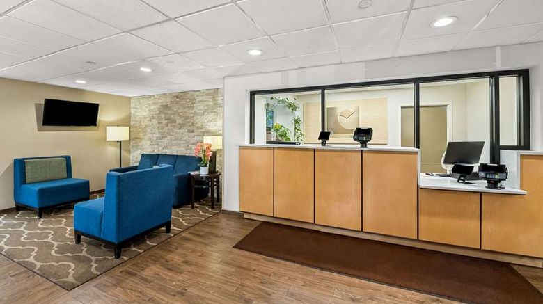 <b>Comfort Inn Medical Park Lobby</b>. Images powered by <a href="https://iceportal.shijigroup.com/" title="IcePortal" target="_blank">IcePortal</a>.