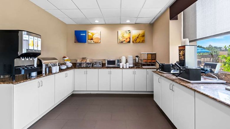 <b>Comfort Inn Medical Park Restaurant</b>. Images powered by <a href="https://iceportal.shijigroup.com/" title="IcePortal" target="_blank">IcePortal</a>.
