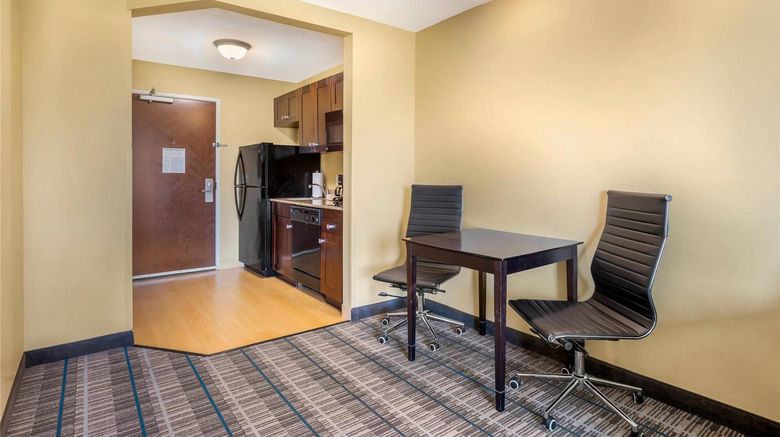 <b>MainStay Suites Camp Lejeune Suite</b>. Images powered by <a href="https://iceportal.shijigroup.com/" title="IcePortal" target="_blank">IcePortal</a>.