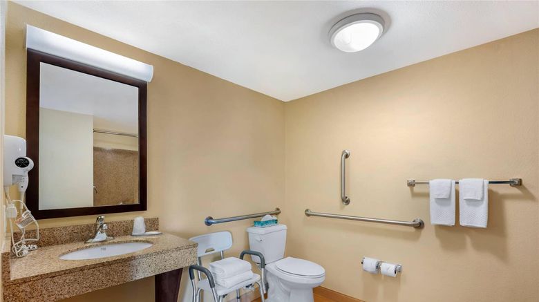 <b>MainStay Suites Camp Lejeune Room</b>. Images powered by <a href="https://iceportal.shijigroup.com/" title="IcePortal" target="_blank">IcePortal</a>.
