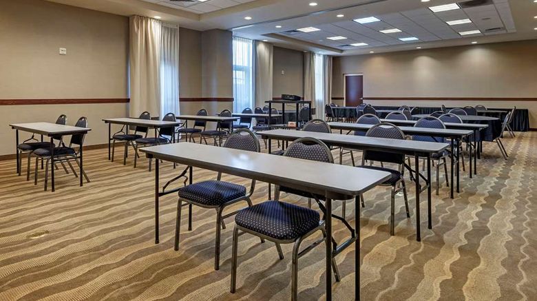 <b>Comfort Suites Lake Norman  Huntersville Meeting</b>. Images powered by <a href="https://iceportal.shijigroup.com/" title="IcePortal" target="_blank">IcePortal</a>.