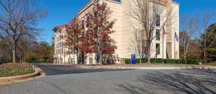 Comfort Suites Lake Norman  Huntersville Exterior