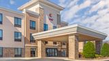 <b>Comfort Suites Exterior</b>. Images powered by <a href="https://iceportal.shijigroup.com/" title="IcePortal" target="_blank">IcePortal</a>.