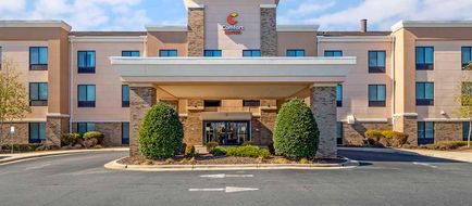Comfort Suites Exterior