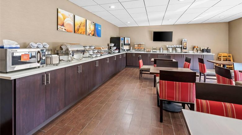 <b>Comfort Inn & Suites Oxford Restaurant</b>. Images powered by <a href="https://iceportal.shijigroup.com/" title="IcePortal" target="_blank">IcePortal</a>.