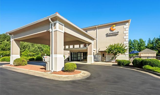 Comfort Inn & Suites Oxford Exterior