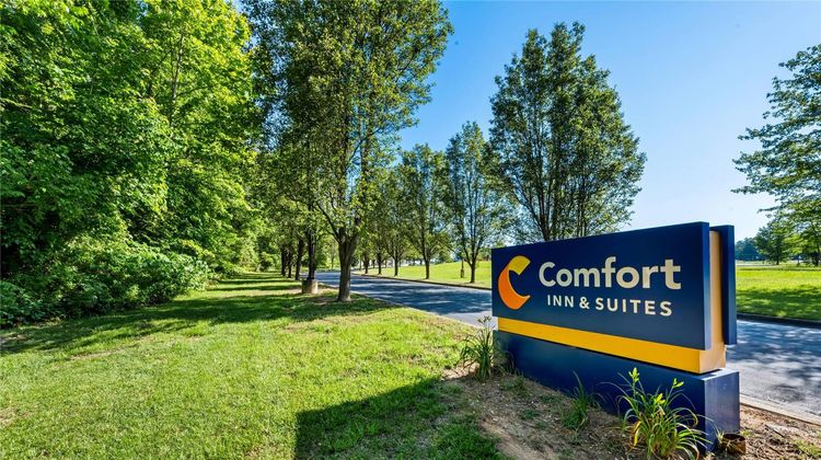 Comfort Inn & Suites Oxford Exterior