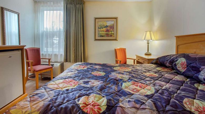 <b>Rodeway Inn Asheville Room</b>. Images powered by <a href="https://iceportal.shijigroup.com/" title="IcePortal" target="_blank">IcePortal</a>.