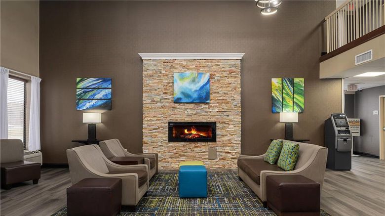 <b>Quality Inn Lexington Lobby</b>. Images powered by <a href="https://iceportal.shijigroup.com/" title="IcePortal" target="_blank">IcePortal</a>.