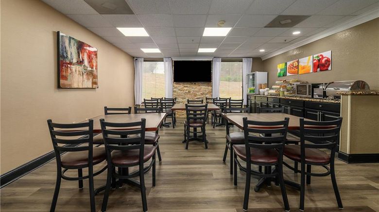 <b>Quality Inn Lexington Restaurant</b>. Images powered by <a href="https://iceportal.shijigroup.com/" title="IcePortal" target="_blank">IcePortal</a>.