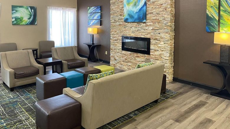 <b>Quality Inn Lexington Lobby</b>. Images powered by <a href="https://iceportal.shijigroup.com/" title="IcePortal" target="_blank">IcePortal</a>.