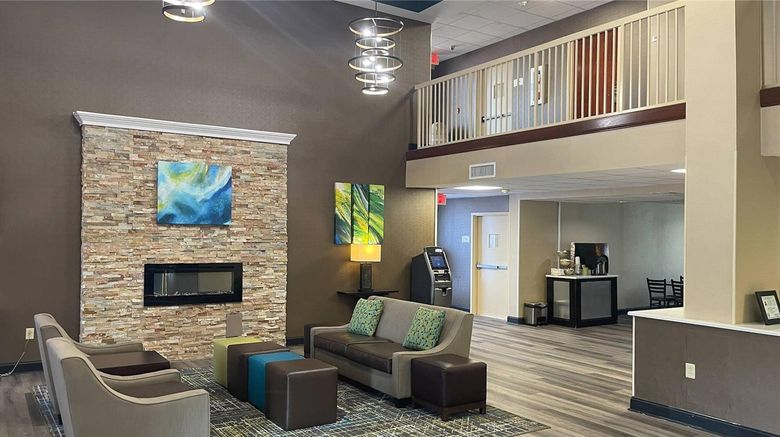 <b>Quality Inn Lexington Lobby</b>. Images powered by <a href="https://iceportal.shijigroup.com/" title="IcePortal" target="_blank">IcePortal</a>.