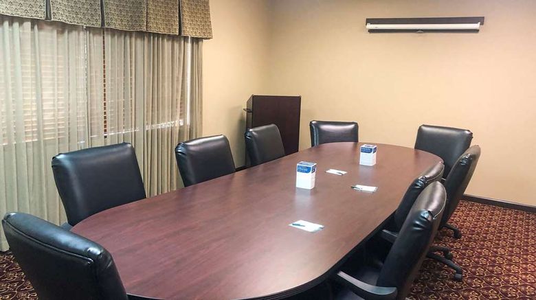 <b>Quality Inn Morganton Southeast Meeting</b>. Images powered by <a href="https://iceportal.shijigroup.com/" title="IcePortal" target="_blank">IcePortal</a>.