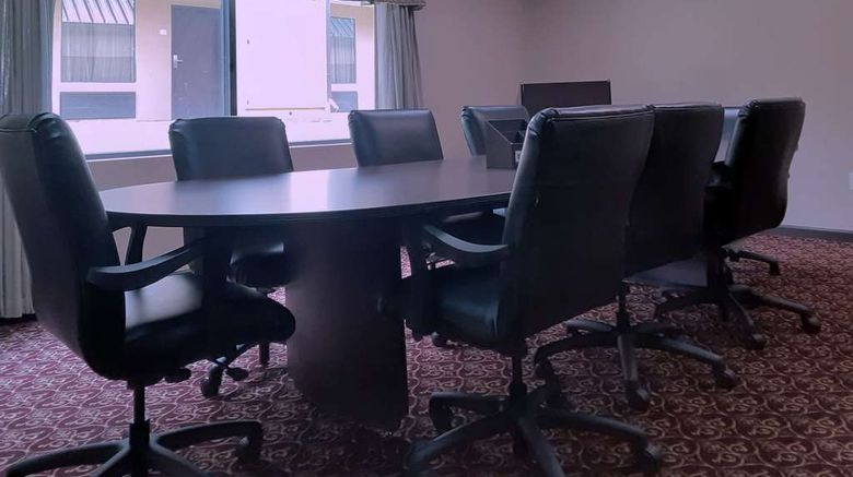 <b>Quality Inn Morganton Southeast Meeting</b>. Images powered by <a href="https://iceportal.shijigroup.com/" title="IcePortal" target="_blank">IcePortal</a>.