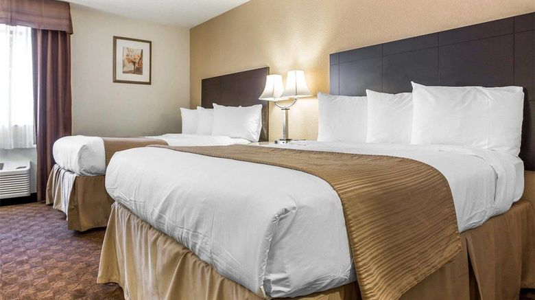 <b>Quality Inn & Suites Greensboro Room</b>. Images powered by <a href="https://iceportal.shijigroup.com/" title="IcePortal" target="_blank">IcePortal</a>.