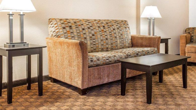 <b>Quality Inn & Suites Greensboro Suite</b>. Images powered by <a href="https://iceportal.shijigroup.com/" title="IcePortal" target="_blank">IcePortal</a>.