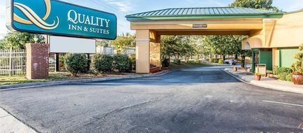 Quality Inn & Suites Greensboro Exterior