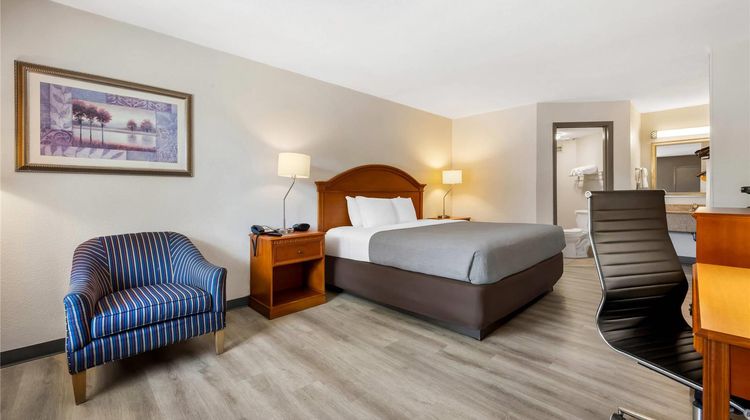 Quality Inn Battleboro - Rocky Mount Room