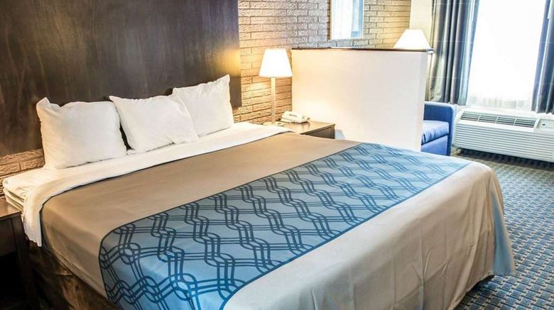 <b>Rodeway Inn & Suites Wilmington Suite</b>. Images powered by <a href="https://iceportal.shijigroup.com/" title="IcePortal" target="_blank">IcePortal</a>.