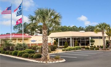 Rodeway Inn & Suites Wilmington