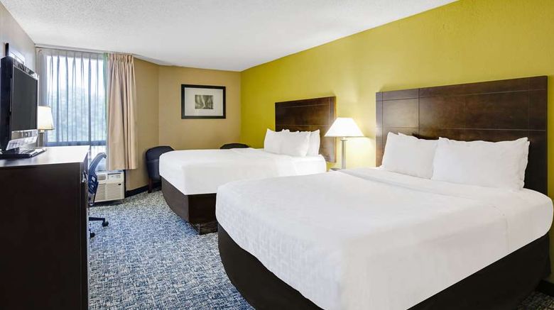 <b>Clarion Inn Airport Room</b>. Images powered by <a href="https://iceportal.shijigroup.com/" title="IcePortal" target="_blank">IcePortal</a>.