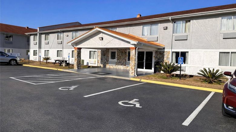 <b>Rodeway Inn & Suites/Camp Lejeune Area Exterior</b>. Images powered by <a href="https://iceportal.shijigroup.com/" title="IcePortal" target="_blank">IcePortal</a>.