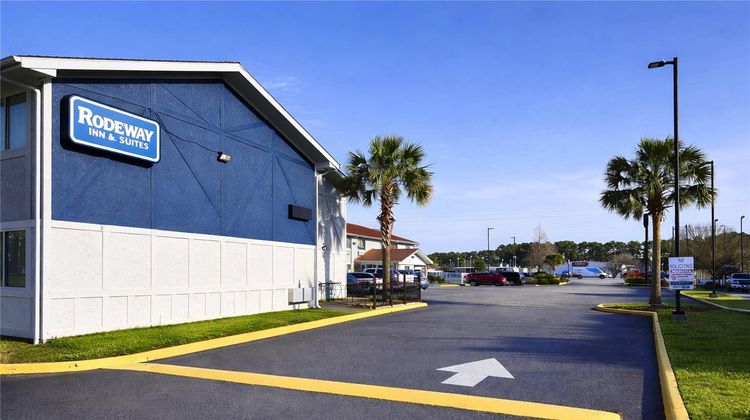 Rodeway Inn & Suites/Camp Lejeune Area Exterior