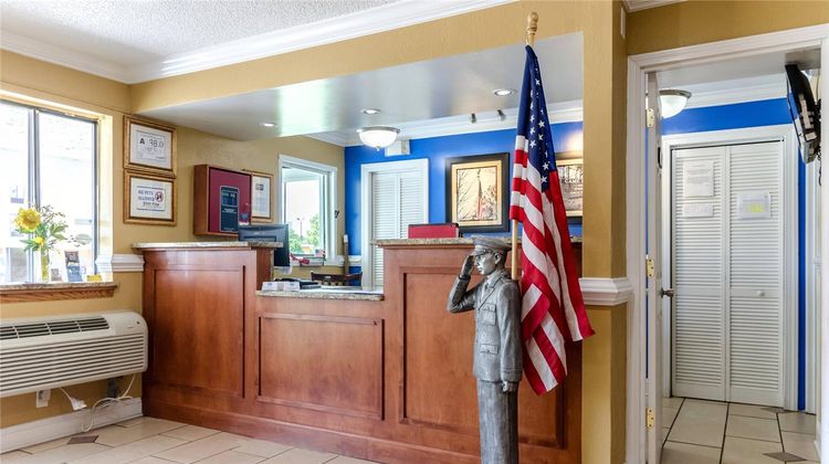 Rodeway Inn & Suites/Camp Lejeune Area Lobby