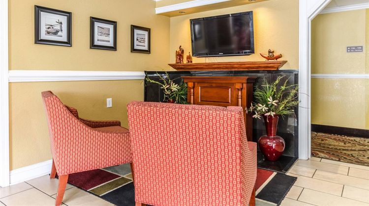 Rodeway Inn & Suites/Camp Lejeune Area Lobby