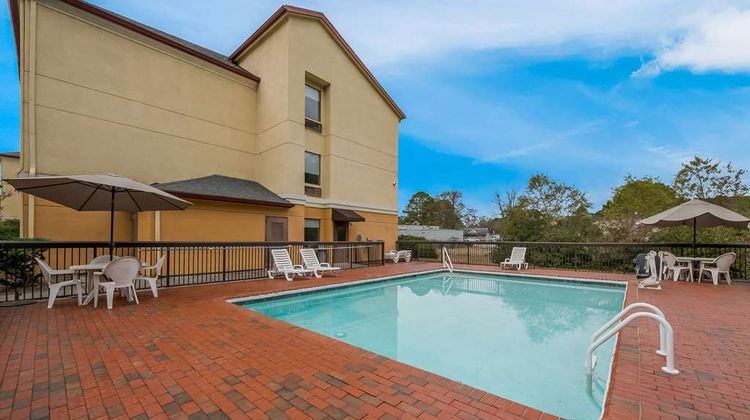 Comfort Inn Pool