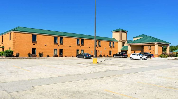 Quality Inn Exterior