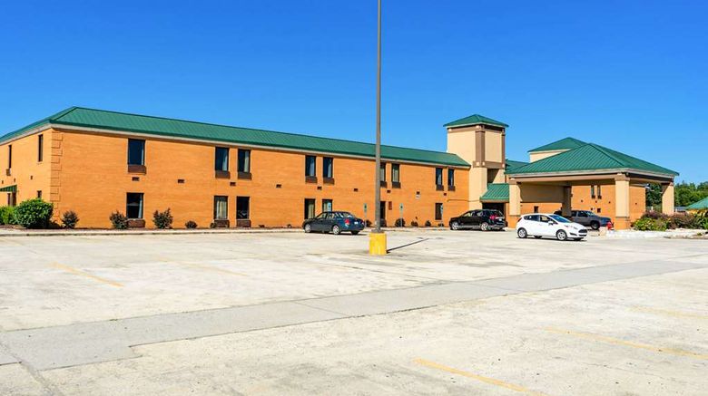 <b>Quality Inn Exterior</b>. Images powered by <a href="https://iceportal.shijigroup.com/" title="IcePortal" target="_blank">IcePortal</a>.
