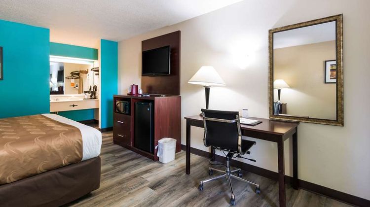 Quality Inn & Suites Room