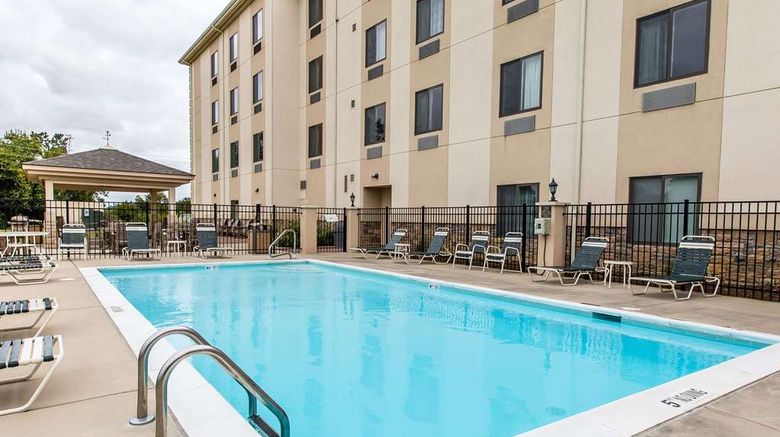 <b>Sleep Inn & Suites Mount Olive Pool</b>. Images powered by <a href="https://iceportal.shijigroup.com/" title="IcePortal" target="_blank">IcePortal</a>.