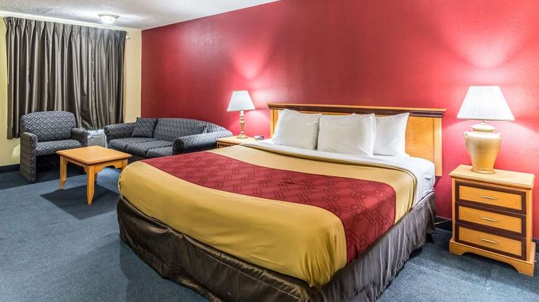 <b>Econo Lodge Whiteville Suite</b>. Images powered by <a href="https://iceportal.shijigroup.com/" title="IcePortal" target="_blank">IcePortal</a>.