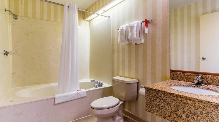 Econo Lodge Whiteville Room